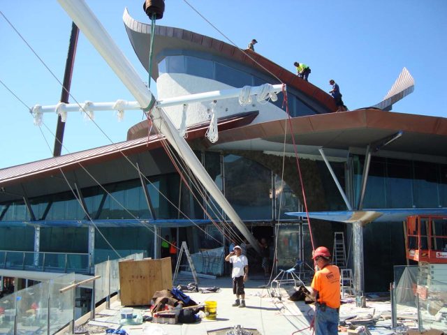 Hamilton Island Yacht Club Flagpole