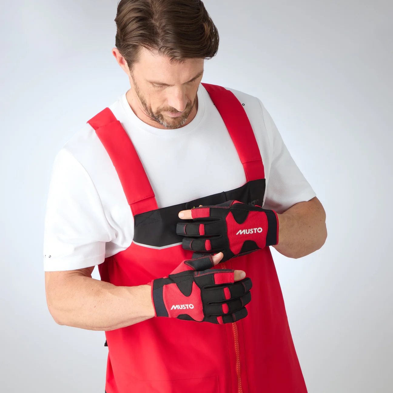 Musto Performance Long Finger Gloves 2.0 - Image 4